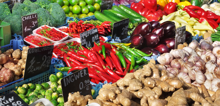 vegetable market eating healthy